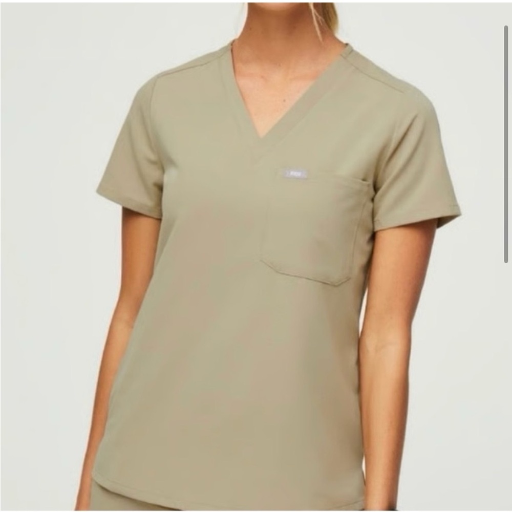 FIGS Sandstone Catarina One Pocket Scrub Top
